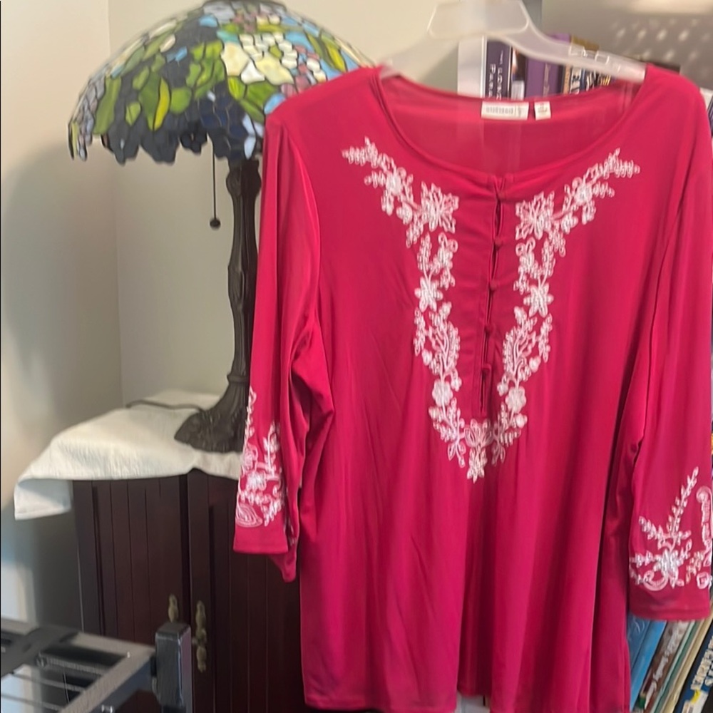 Susan Graver great for holidays top